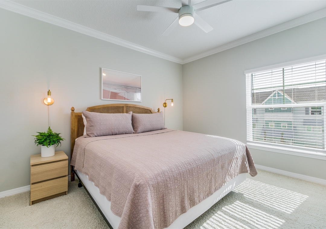 Lost Key Escape Guest Bedroom #1 King bed