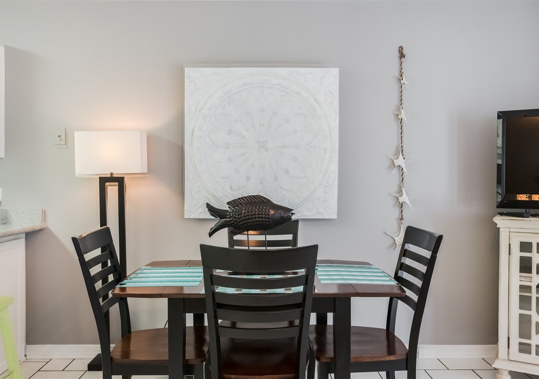 Grand Caribbean 417W Dining Room