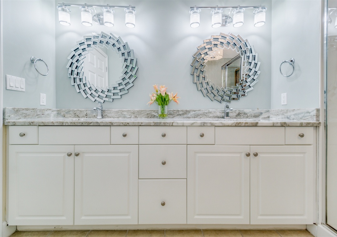 Windemere 1508 Master Bathroom Double Vanities