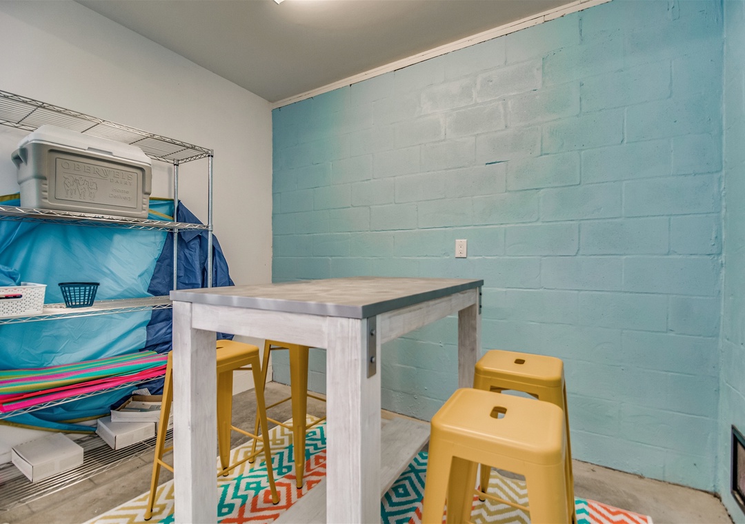 Lost Key Beach Walk Retreat Game Area Seating