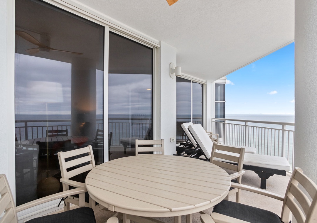 Palacio 1002- Balcony View