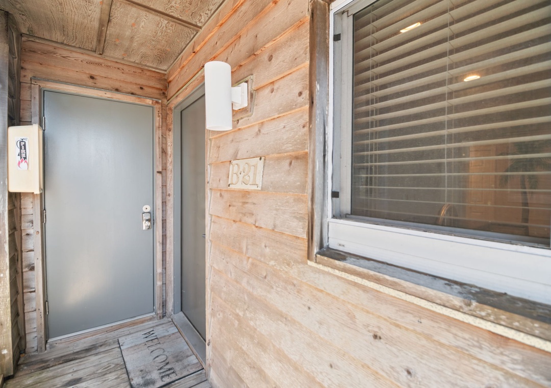 Needle Point Unit B21