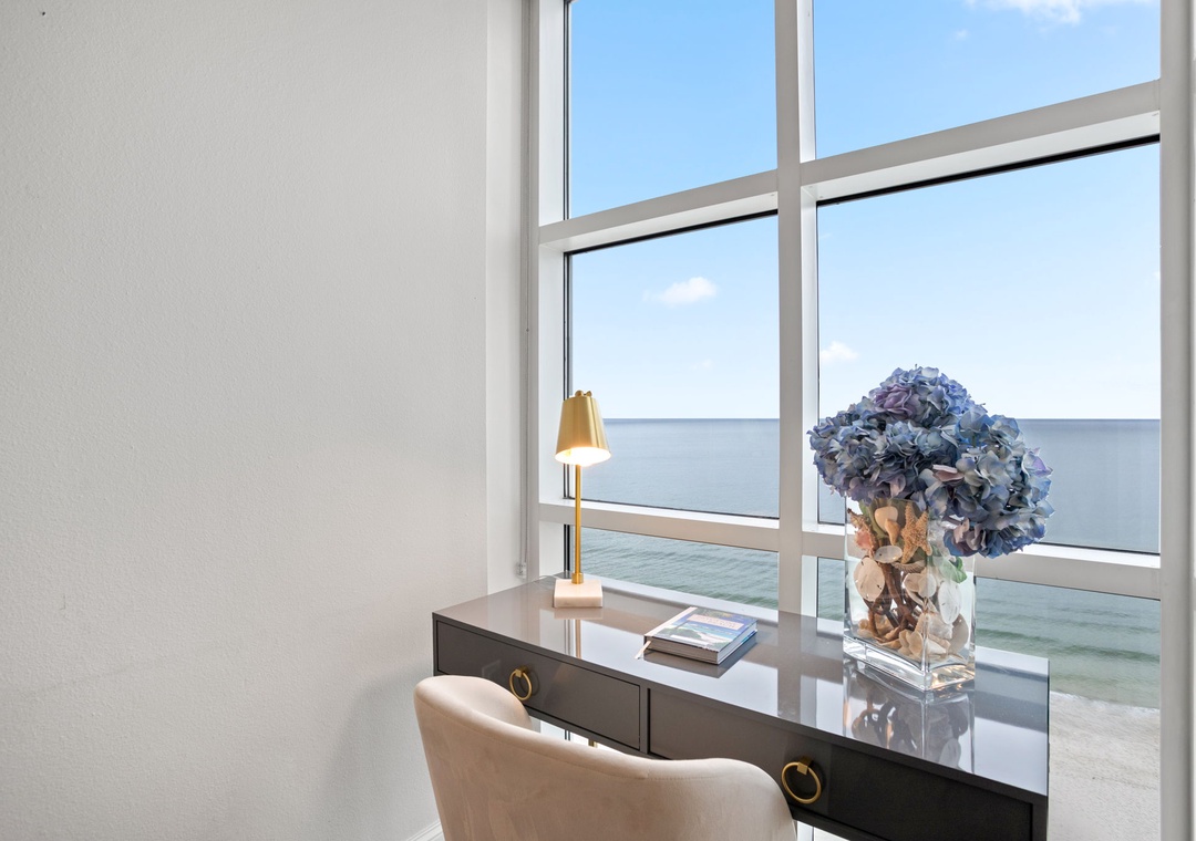 Palacio 1002-Picturesque View of Gulf