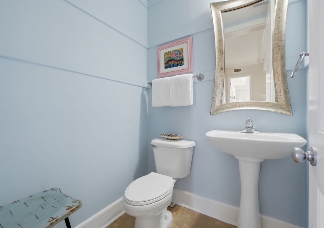 Sailmaker 901- Half Bath