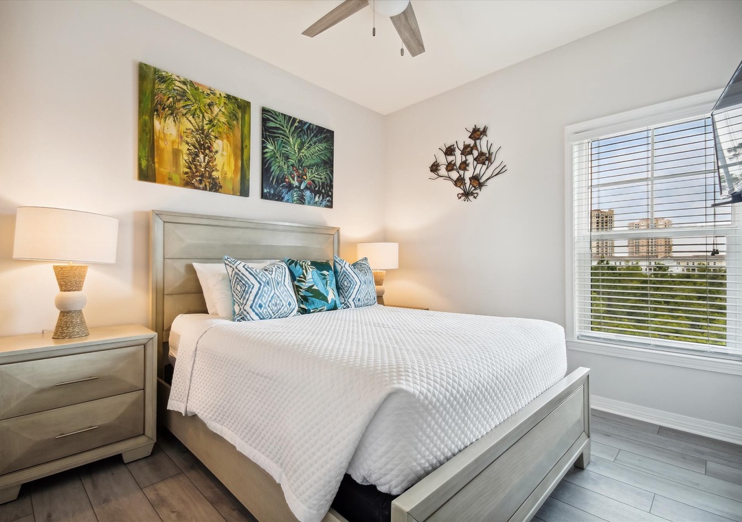 Lost Key Pelicans Paradise Guest Bedroom #3 Queen Bed