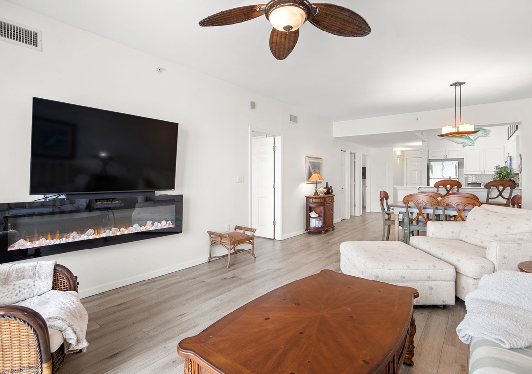 Windemere 803 - Living Room Area