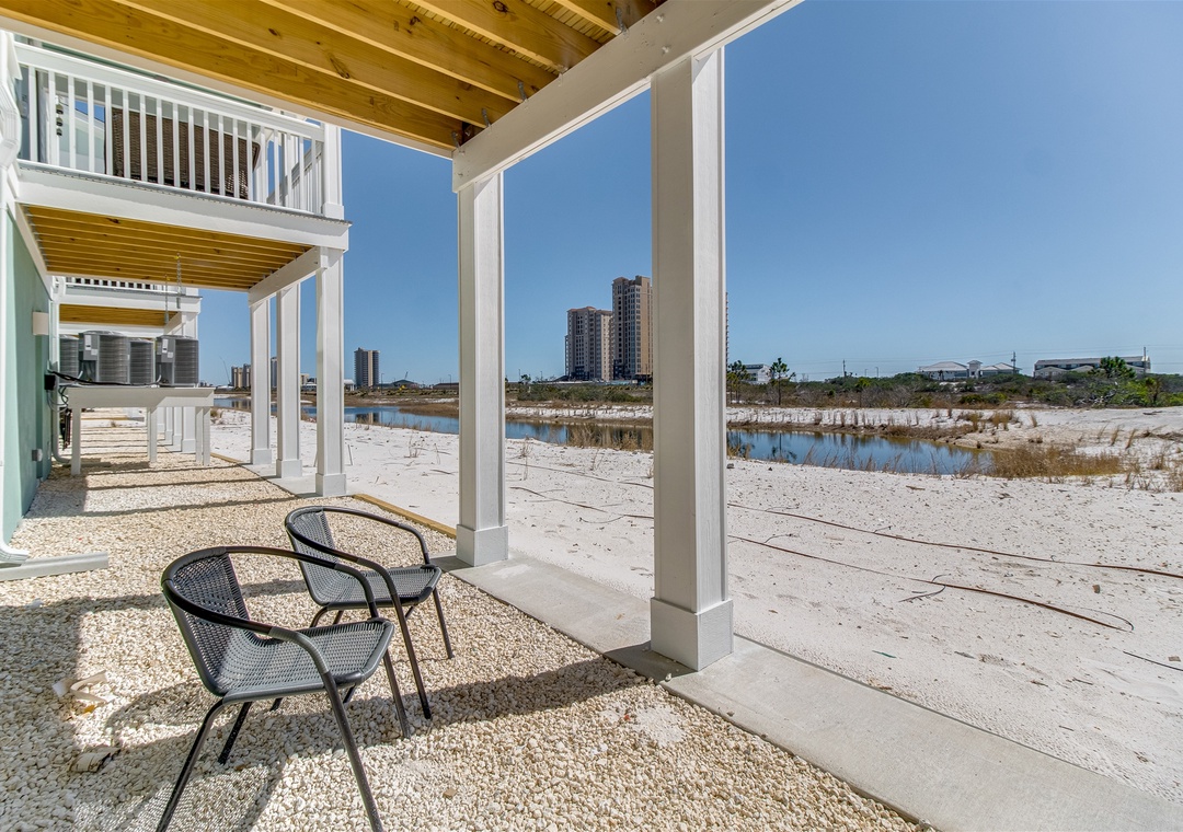 Lost Key Kokomo Patio Seating