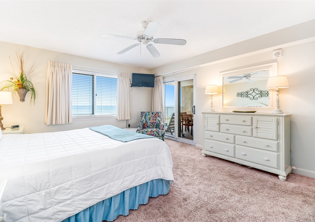 Sandy Key 233 Guest Bedroom #1 with Balcony