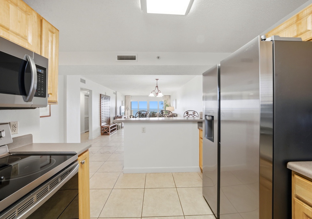 Sandy Key 537- Kitchen View to the Living Room