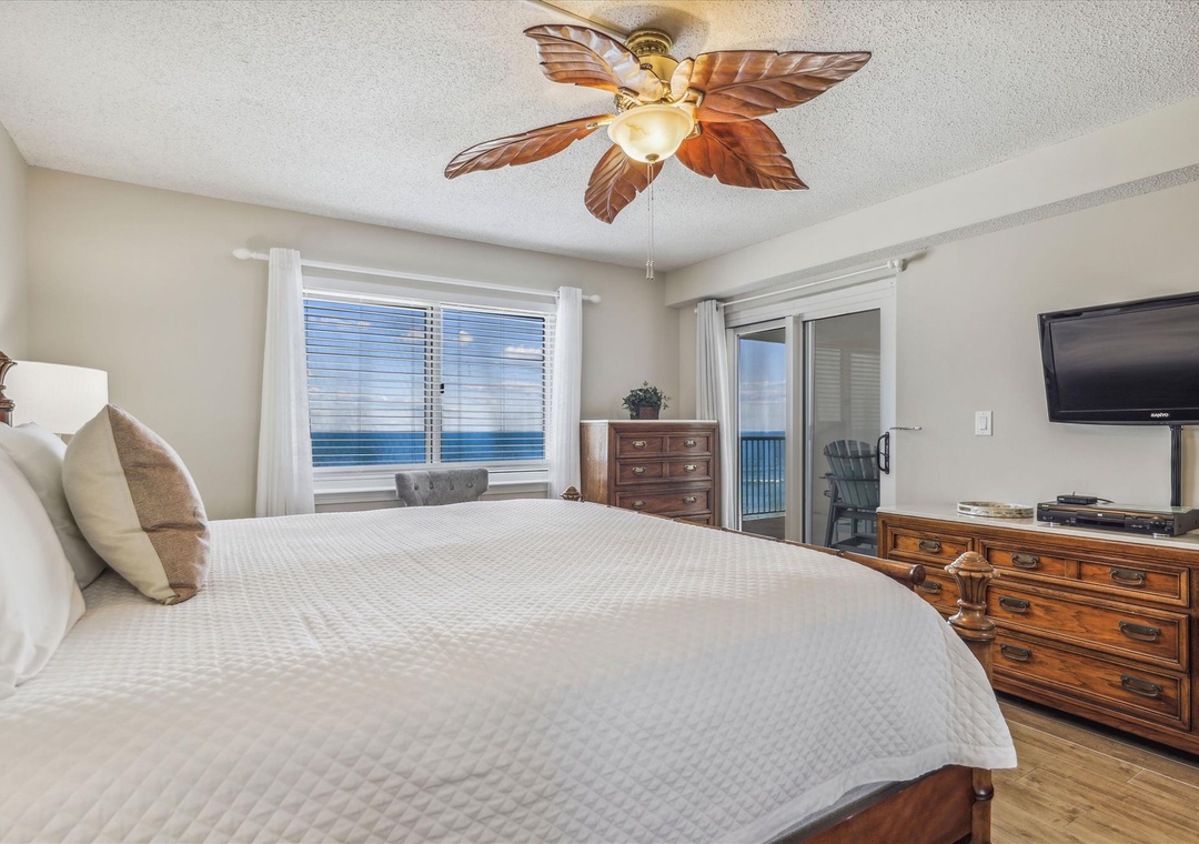 Sandy Key 515 Guest Bedroom #1 with Balcony