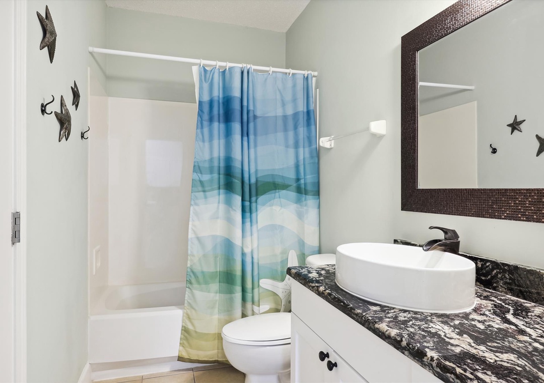 Windemere 1502 Guest Bathroom #2