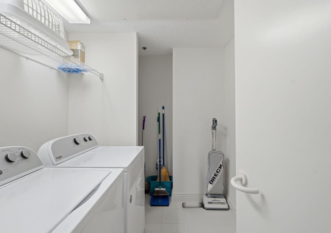 Beach Colony West 15C- Laundry