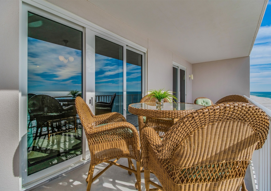 Windemere 906 Balcony Chairs and Table