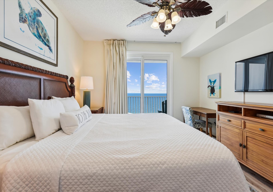 Windemere 1106 Guest Bedroom #1 TV and Beach View Balcony