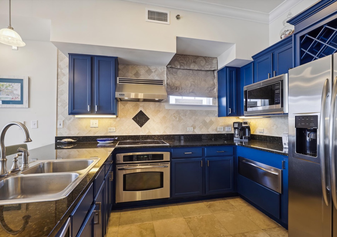 Sailmaker 901 Kitchen Counters and Stove