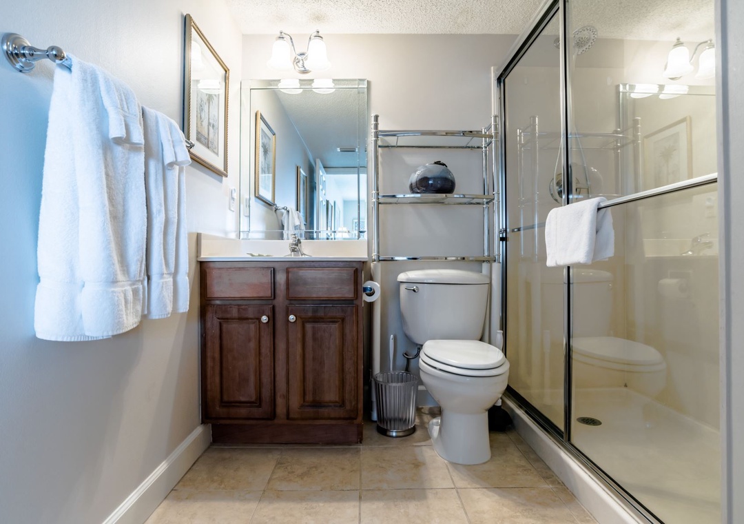 Sandy Key 336 Guest Bathroom #1