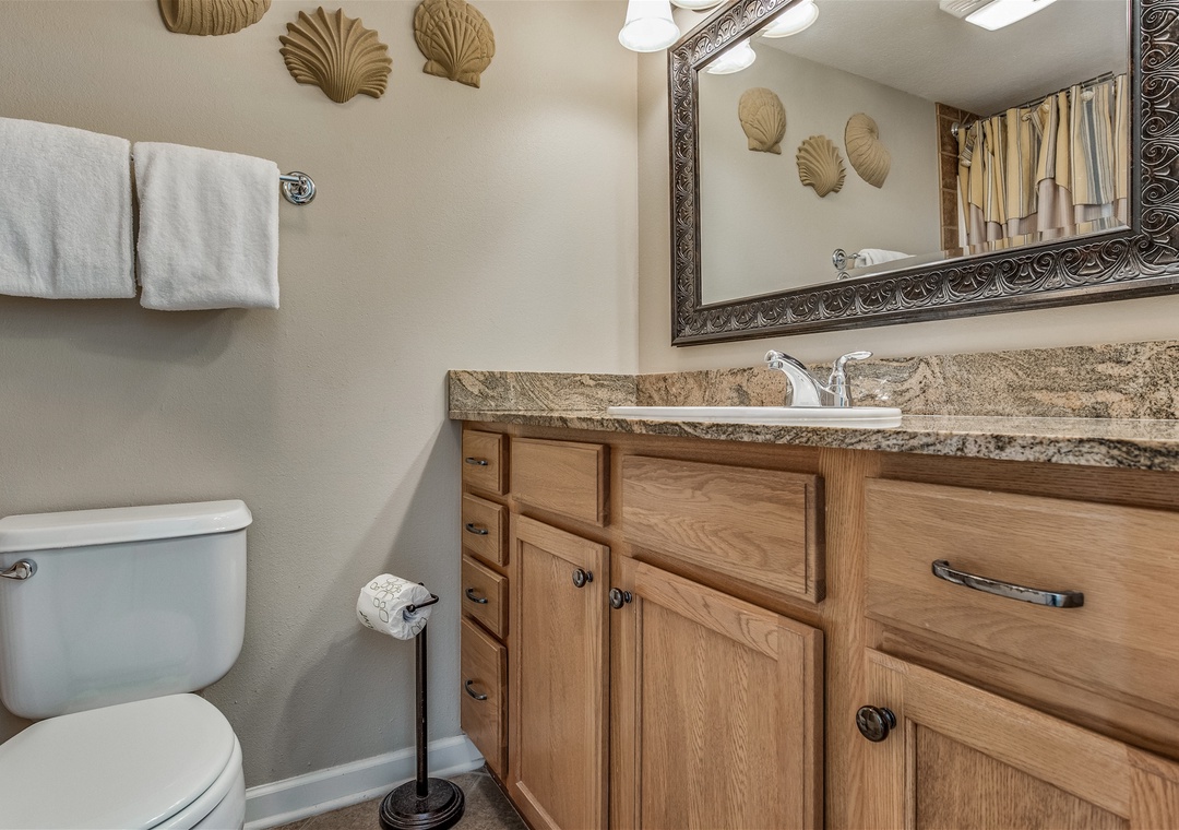 Perdido Towers 507 Master Bathroom