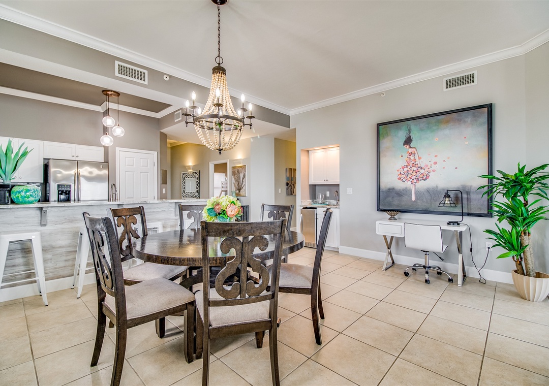 Windemere Resort 1508 Dining Table and Desk