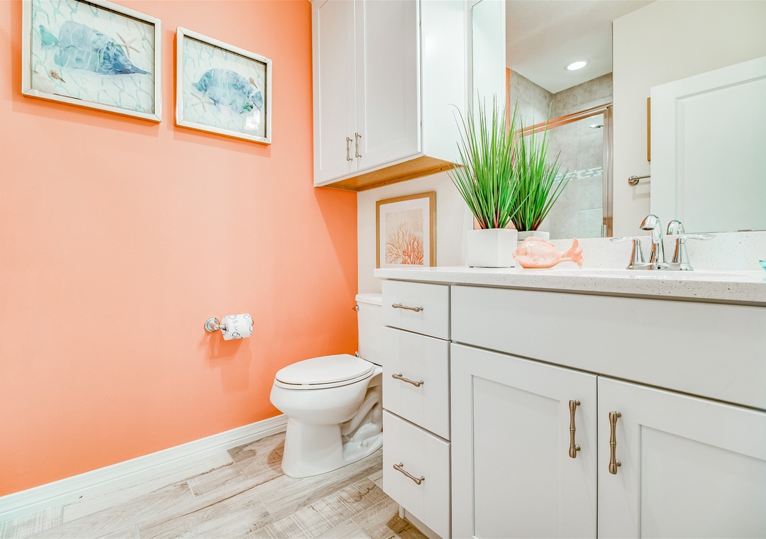 Lost Key Csta on the Key Guest Bathroom #3