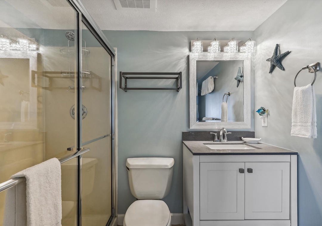 Sandy Key 621 Guest Bathroom #1