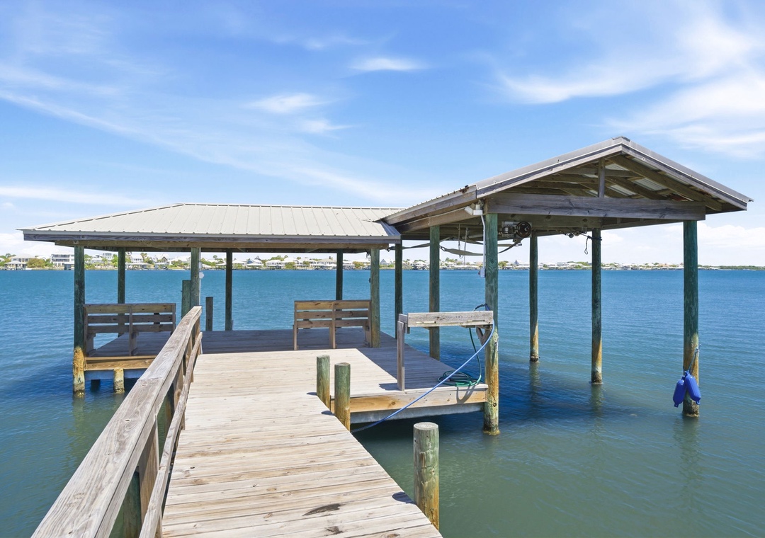 Tobin House- Boat House