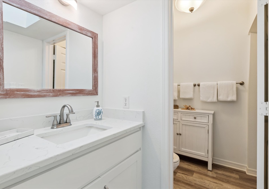 upper level-primary bath-126987_166