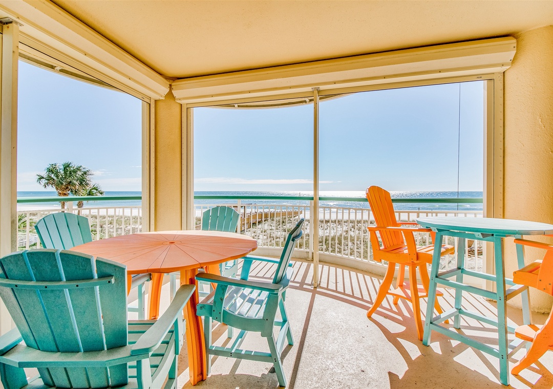 Beach Colony Tower 2A Deck Table And Chairs