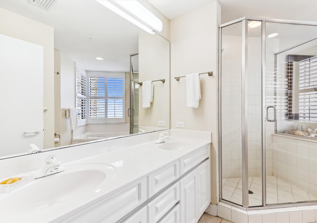 Beach Colony East 10D