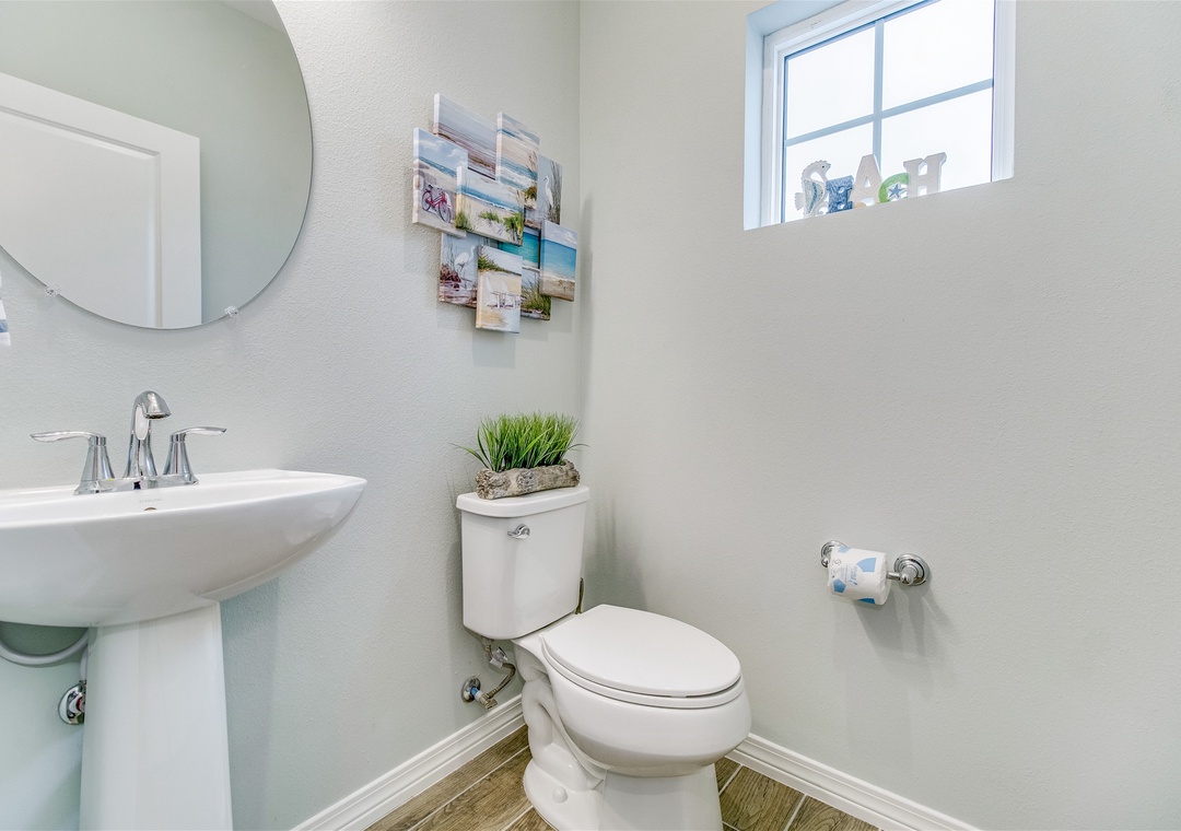 Lost Key Beach Walk Retreat Guest Bathroom #1