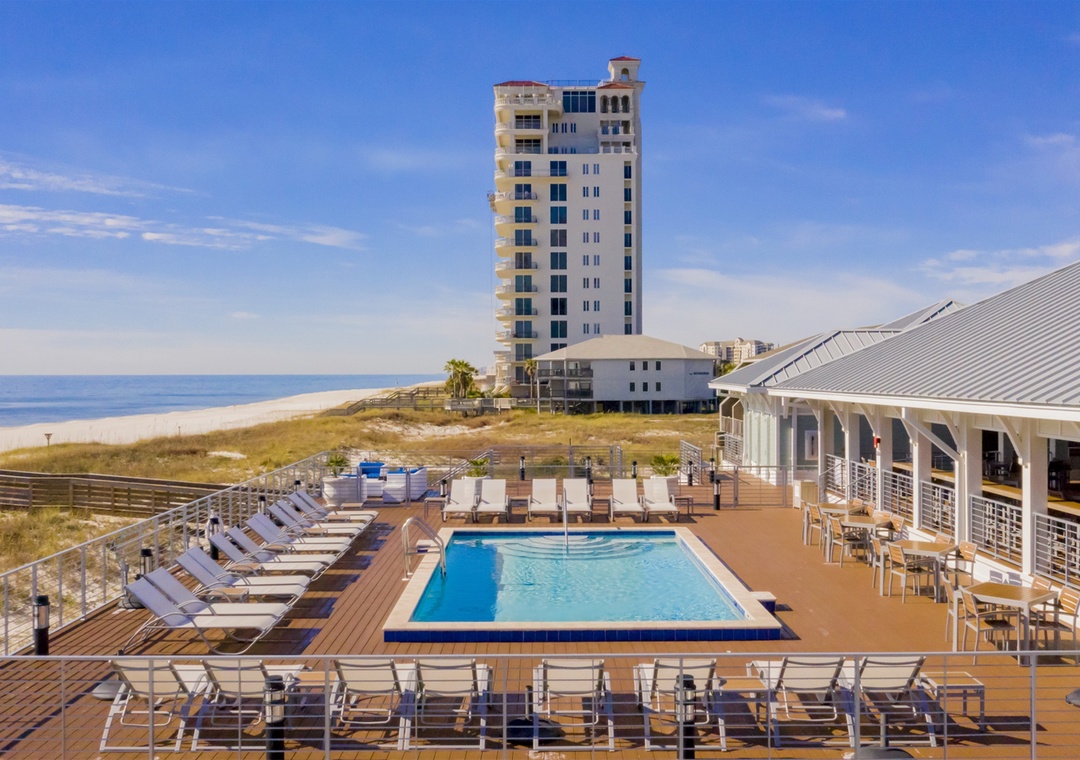 lost_key_common_03_beachclub_aerial