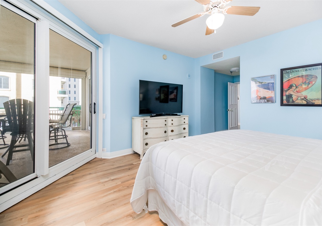 Beach Colony Tower 3D Master Bedroom With Deck Access