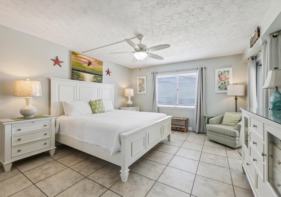 Sandy Key 415 Guest Bedroom #1 King Bed