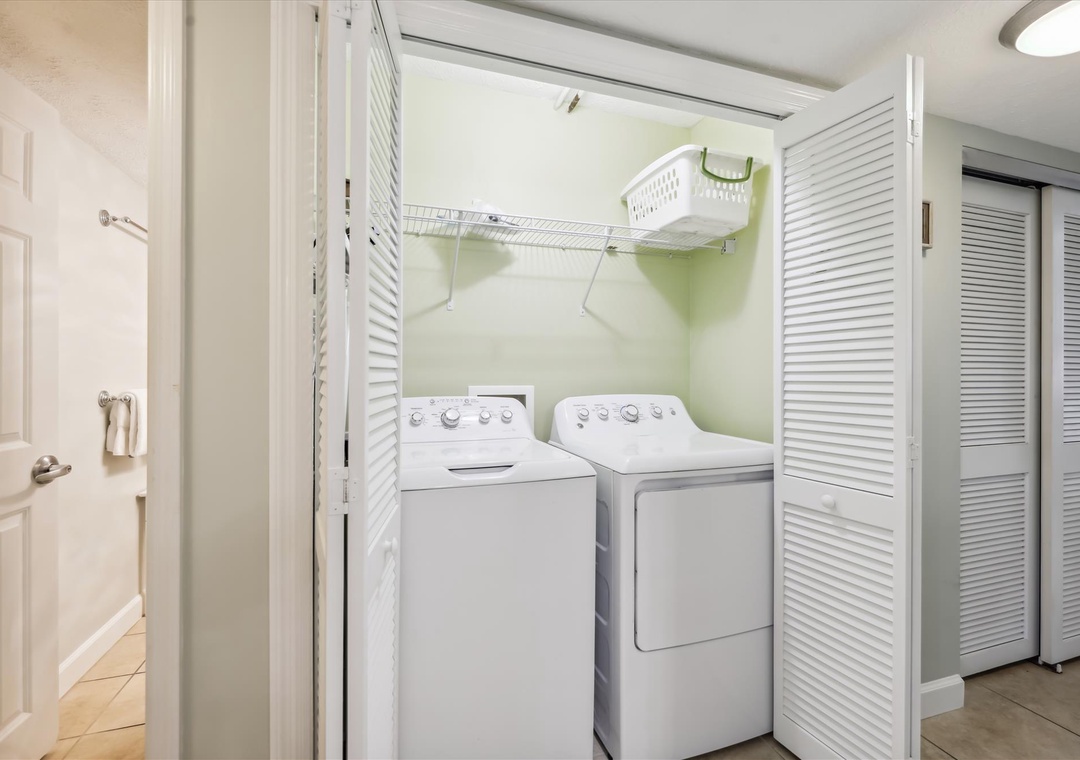 Sandy Key 415 Laundry in Unit