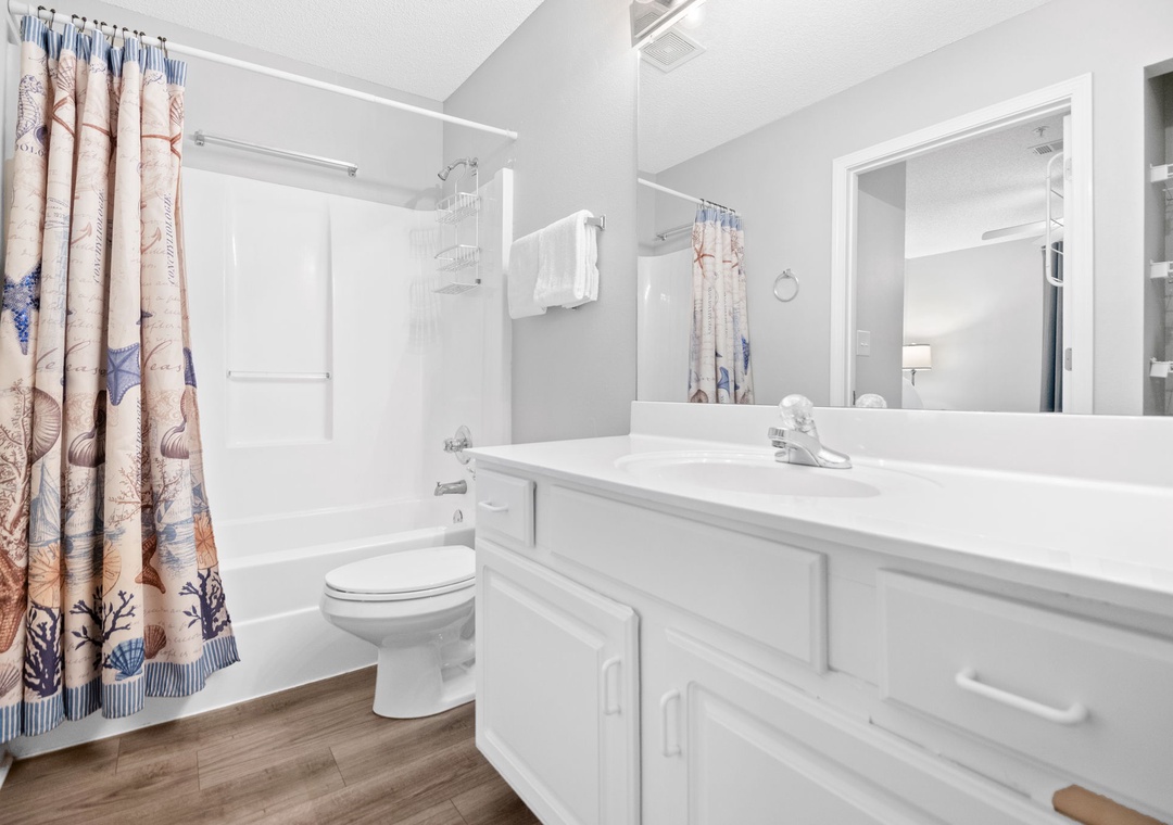 Grand Caribbean 106 - Bathroom 1