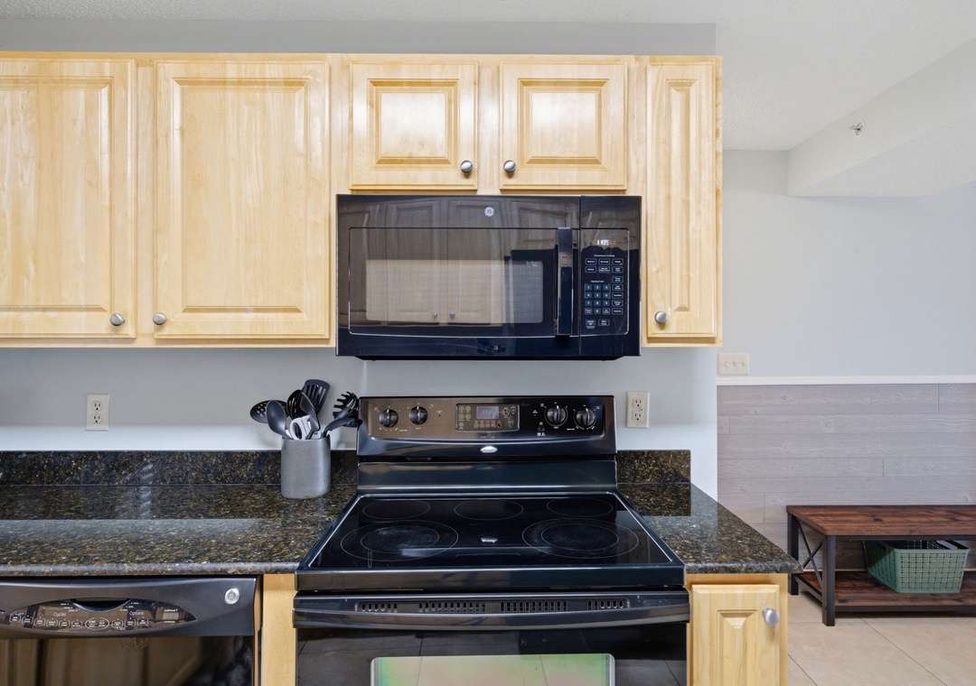 Sandy Key 817- Kitchen