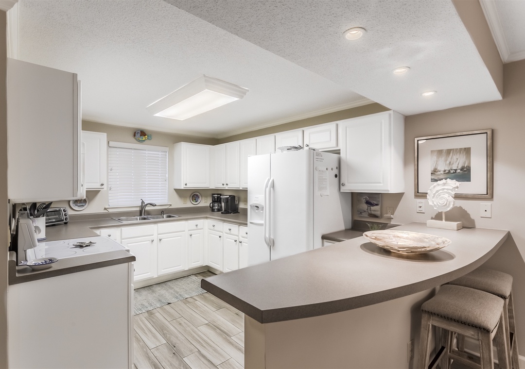 Sandy Key 516 Kitchen