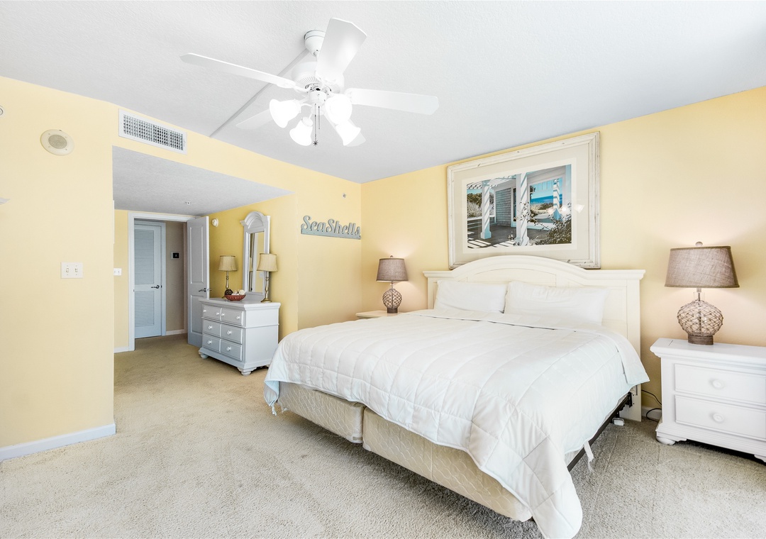 Perdido Towers 707 Master Bedroom King Bed