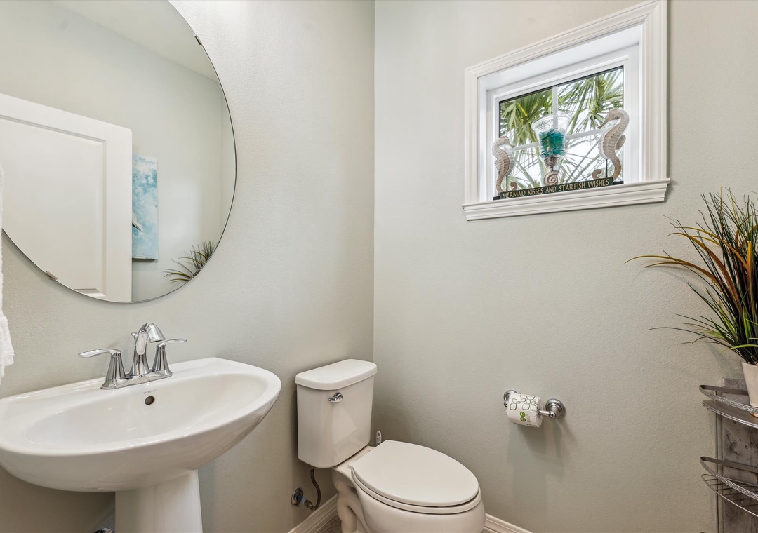 Key Breezes main level-powder room 18a3863