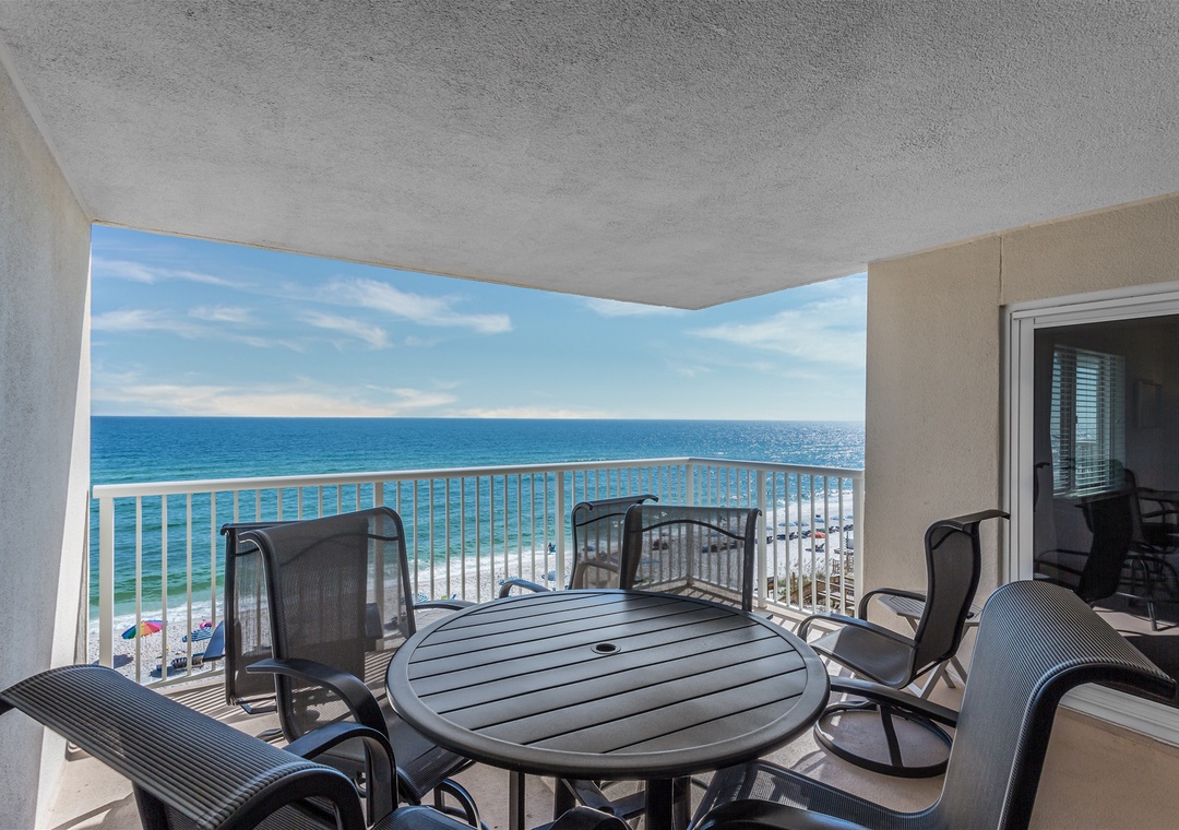 Sandy Key 516 Balcony Table and Chairs