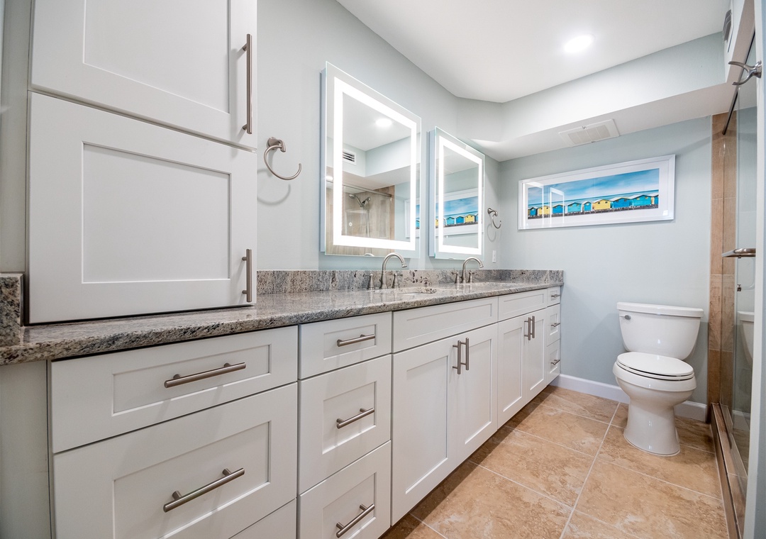 Sandy Key 718 Master Bathroom