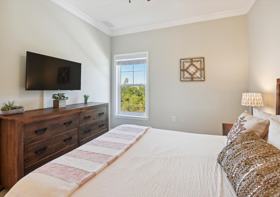 Lost Key The Lost Flip Flop Guest Bedroom #2 Queen Sized Bed