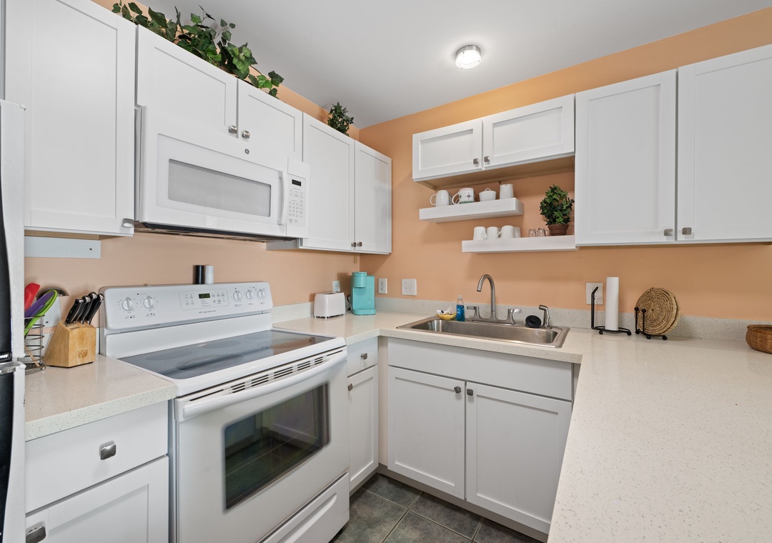Grand Caribbean 302W Kitchen