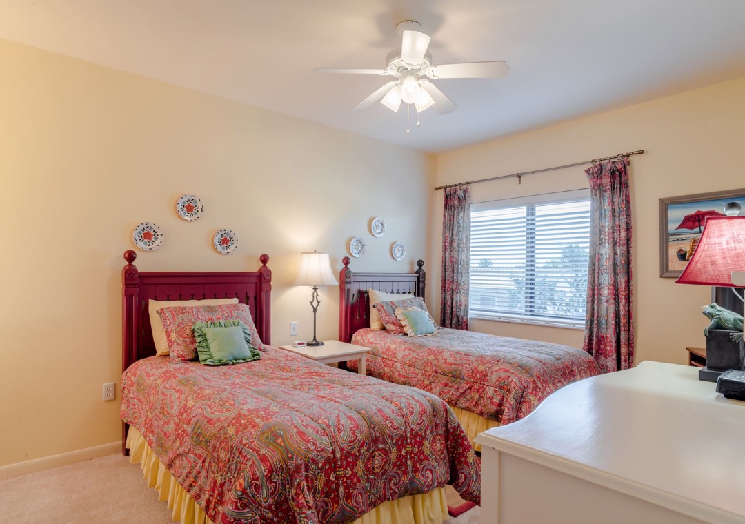 Shipwatch D204 Guest Bedroom #2 Twin Beds