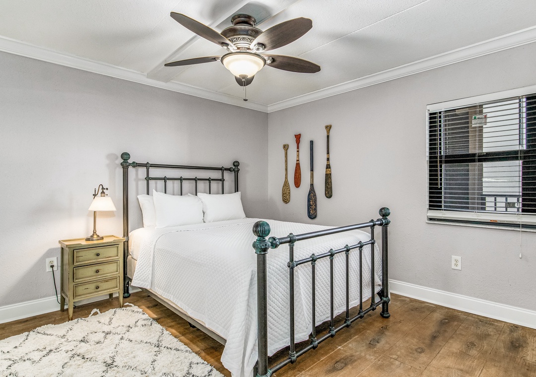 Ocean Breeze West 605 Guest Bedroom #2 Queen Bed