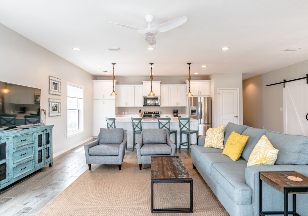 Lost Key Coastal Pointe Living Room and Kitchen