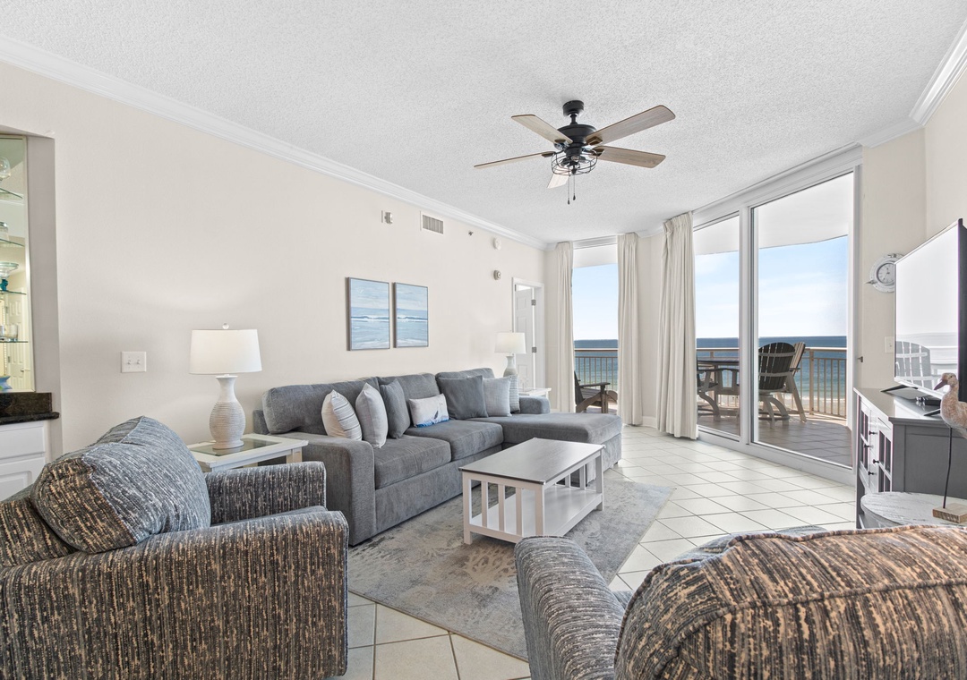 Palacio 404 Living Room