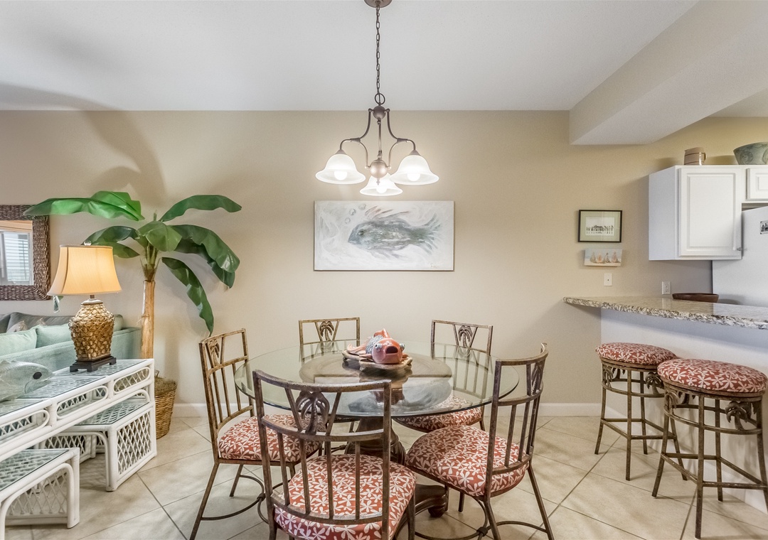 Sandy Key 131 Dinging Room