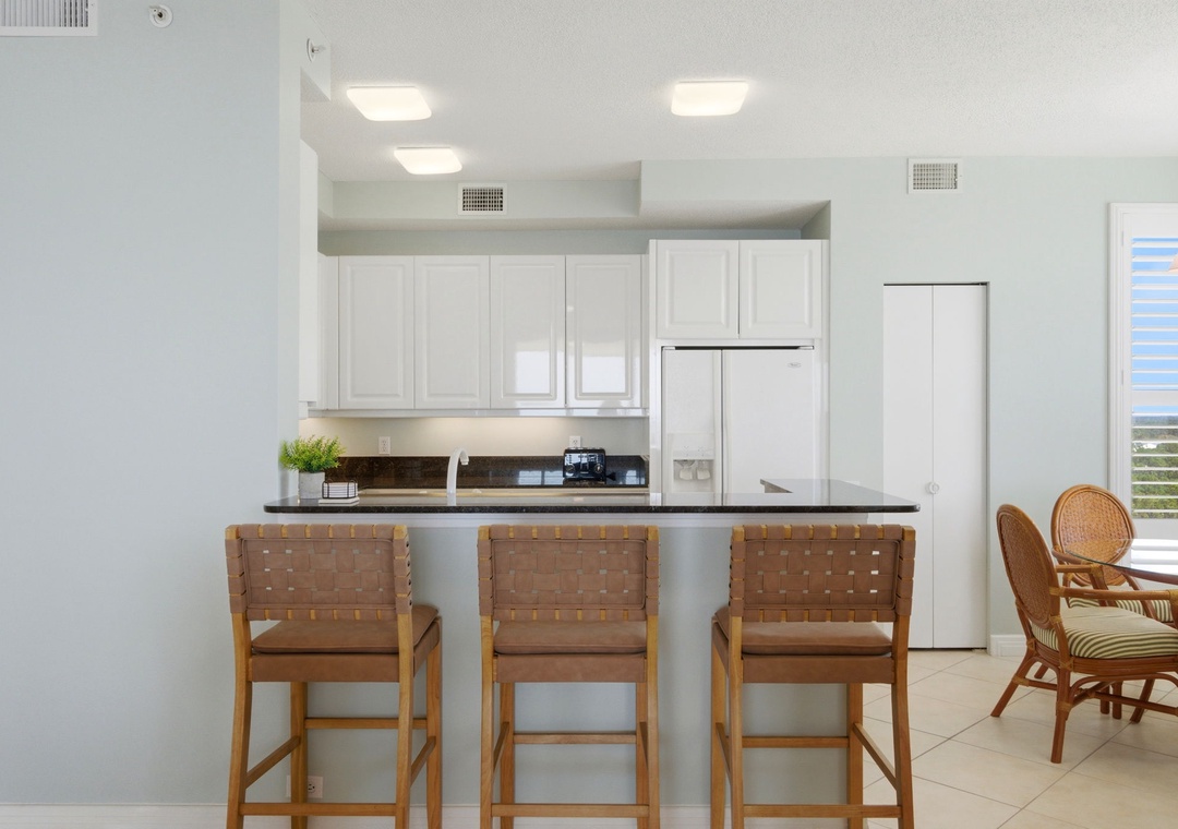 Beach Colony E13A- Bar Height to Kitchen