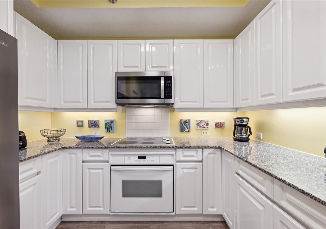 beachcolonytower9cmainkitchen18a5125