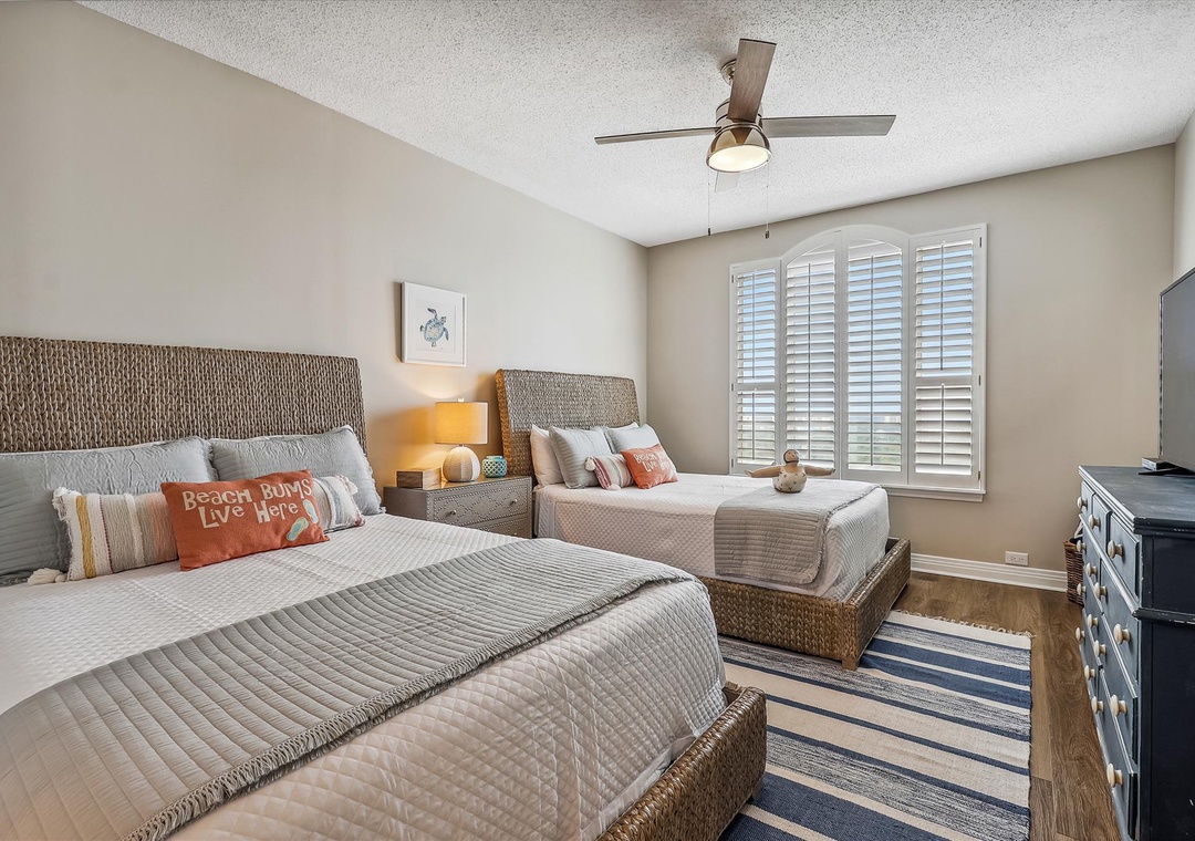 Beach Colony Tower PH1A (16A) Guest Bedroom #1